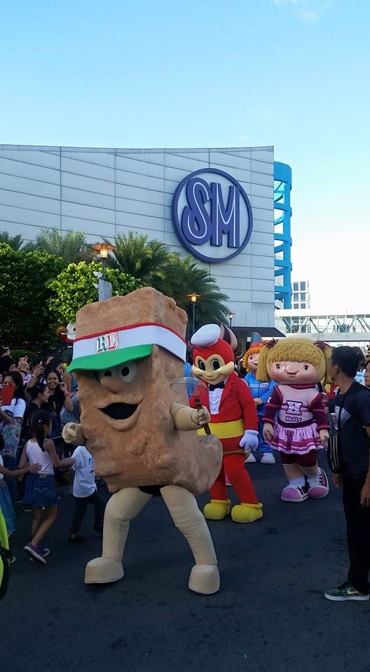 Grand Mascot Parade in Mall of Asia 